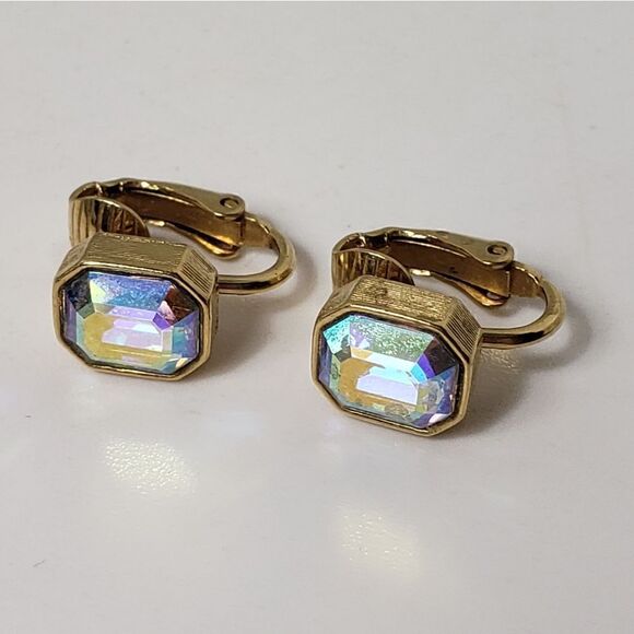 VINTAGE AVON Aurora Borealis Enamel-cut Clip-on Earrings - Picture 1 of 5